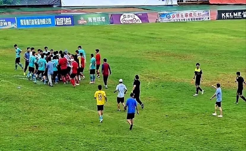 haeqZ, 球迷们顶着