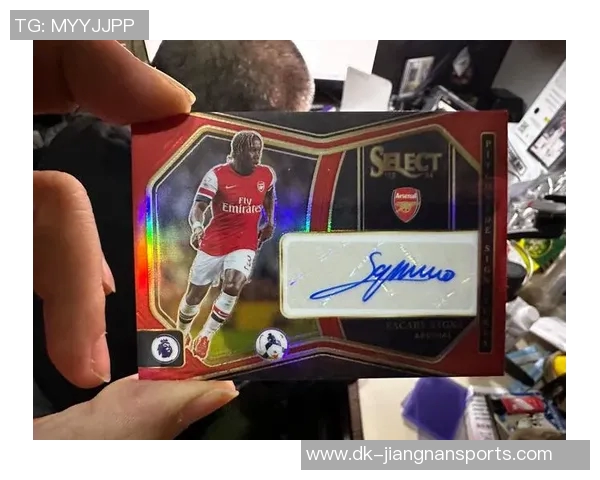 揭开帕尼尼足球球星卡片的神秘面纱 每一包背后的惊喜与收藏价值